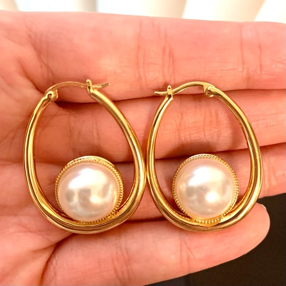Celine Hoop Pearls Earrings - Picture 1 of 16